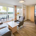 Beachside 3*