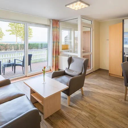 Beachside 3*